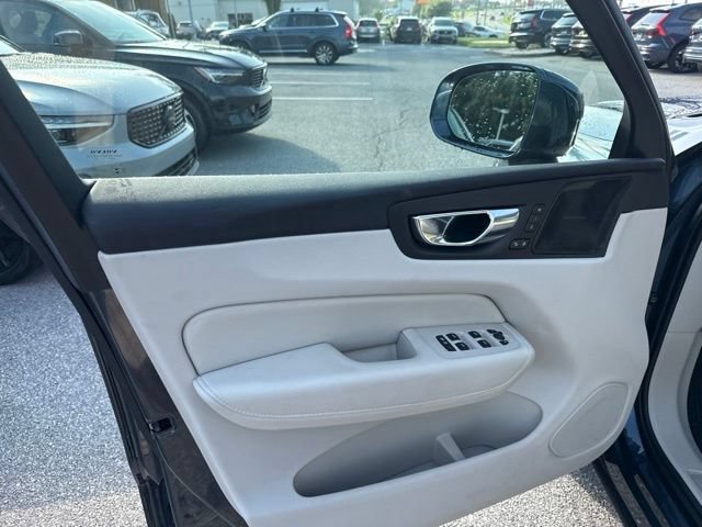 Used 2021 Volvo XC60 T5 Inscription AWD/4WD image 19