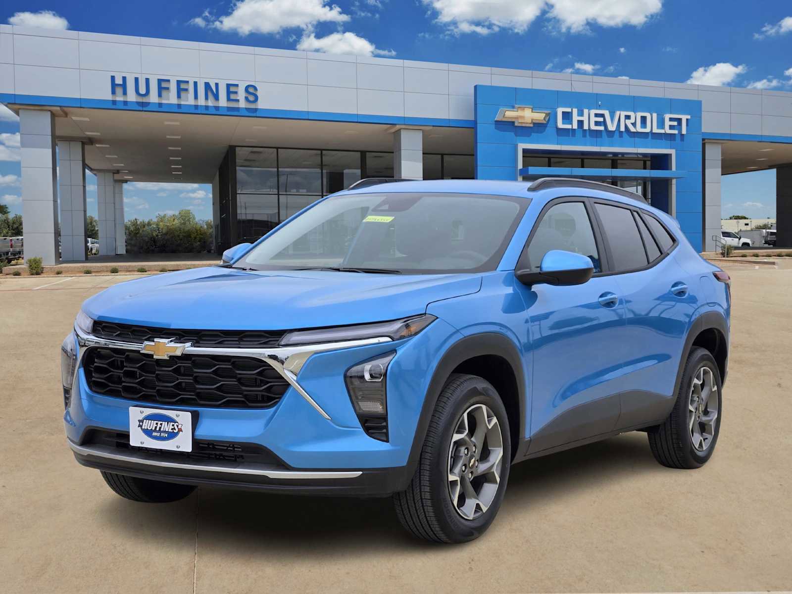 New 2025 Chevrolet Trax LT w/ Driver Confidence Package image 2