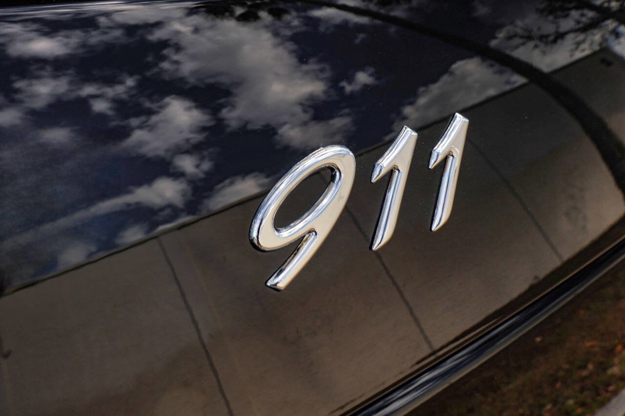 Used 2006 Porsche 911 Carrera image 40