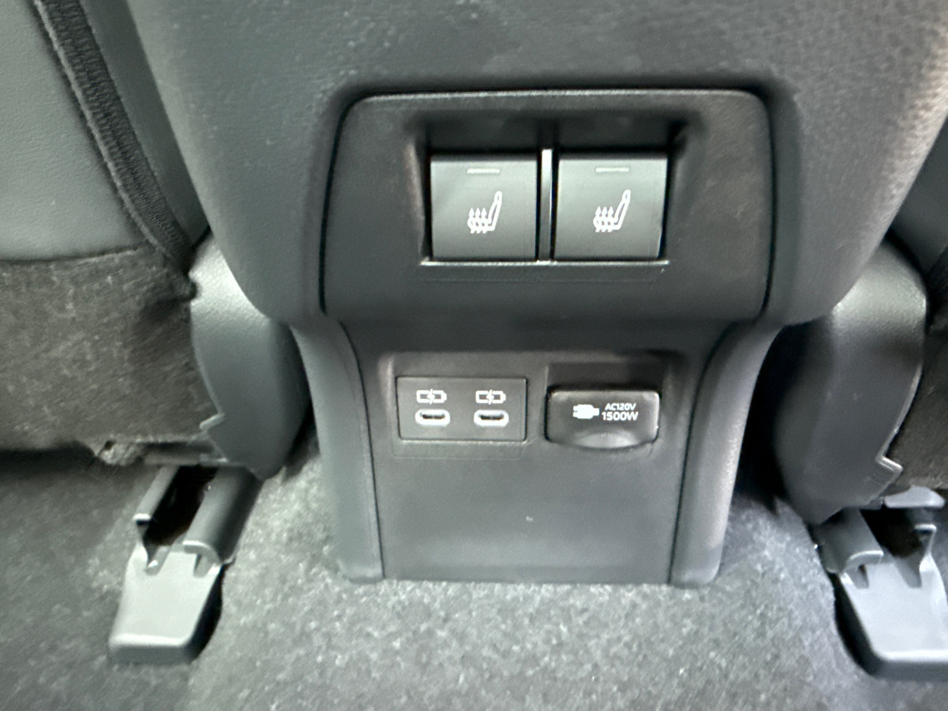 New 2026 Toyota Prius Plug-In Hybrid FWD image 16