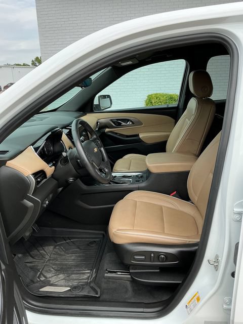 Certified 2022 Chevrolet Traverse Premier w/ LPO, 'HIT The Road' Package AWD/4WD image 12