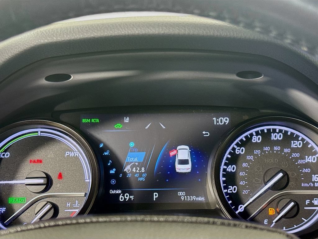 Used 2021 Toyota Camry XSE w/ Navigation Upgrade Package FWD image 13