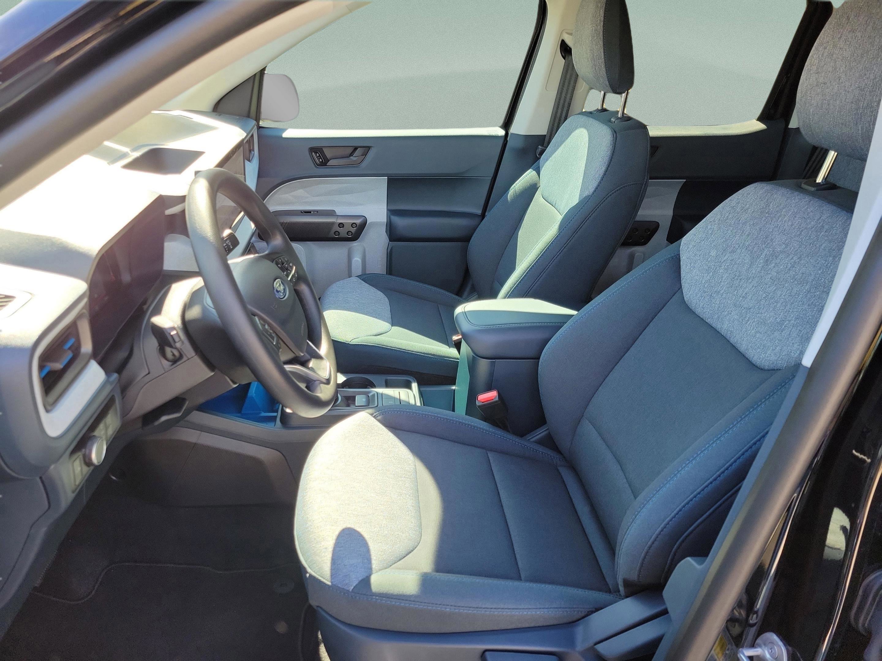 New 2026 Ford Maverick XLT image 25