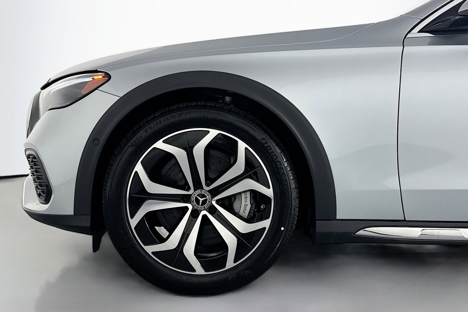 New 2025 Mercedes-Benz E 450 4MATIC All-Terrain Wagon image 9