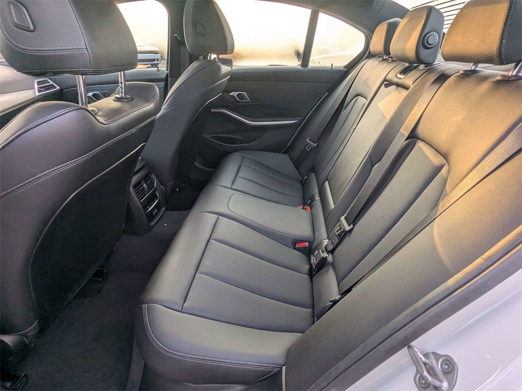 Used 2025 BMW 330i Sedan image 13