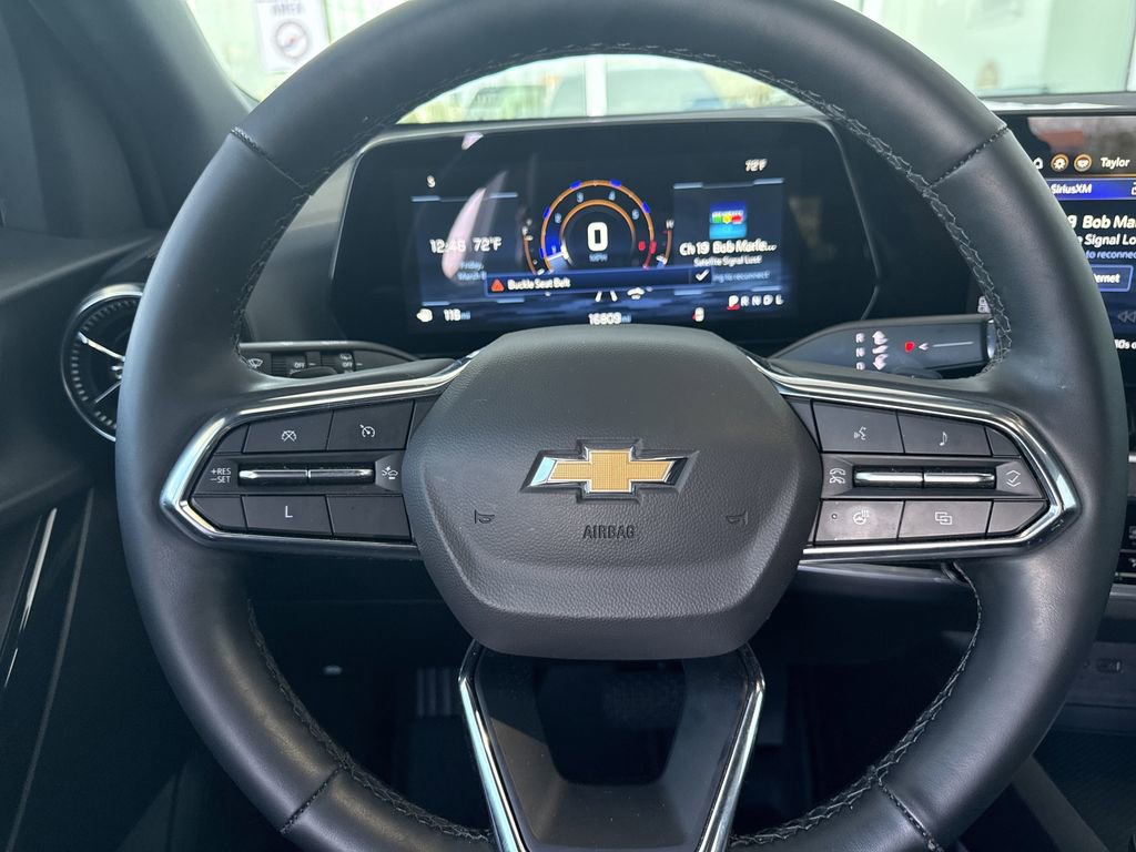 Used 2025 Chevrolet Equinox LT image 16