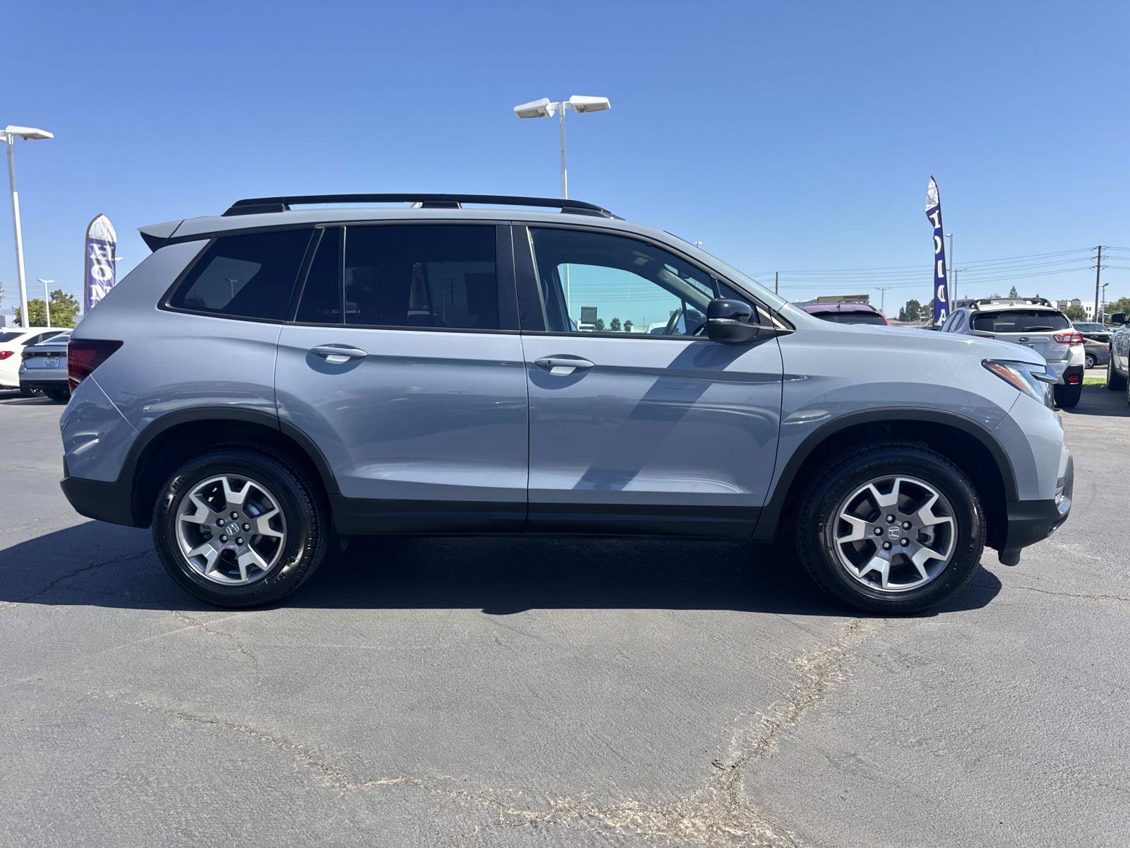 Used 2023 Honda Passport TrailSport image 6
