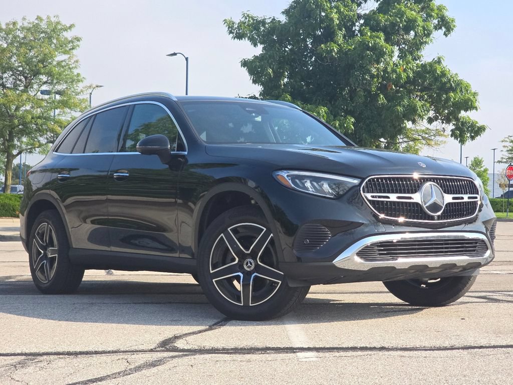 Certified 2026 Mercedes-Benz GLC 300 4MATIC image 2