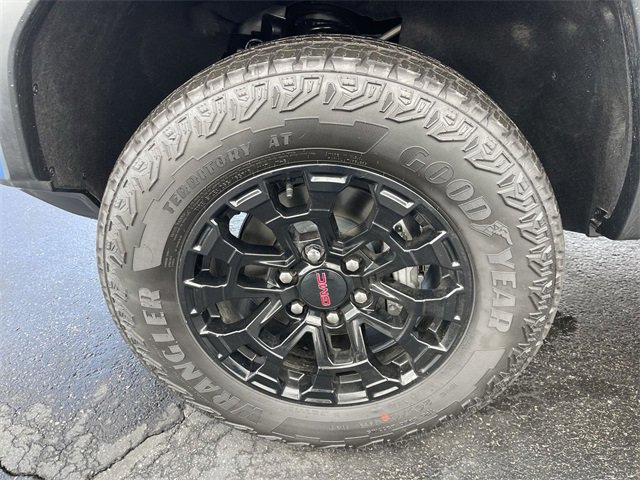 New 2026 GMC Canyon Elevation w/ Convenience Package image 10