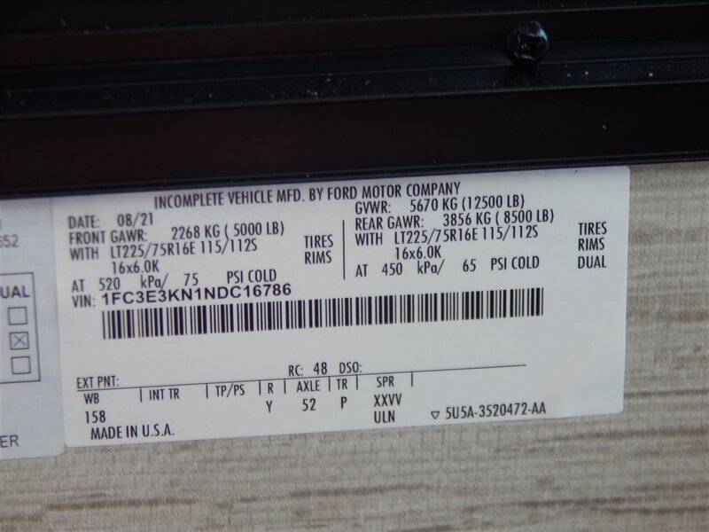 Used 2022 Ford E-350 and Econoline 350 Super Duty w/ A/C Prep Package RWD image 31