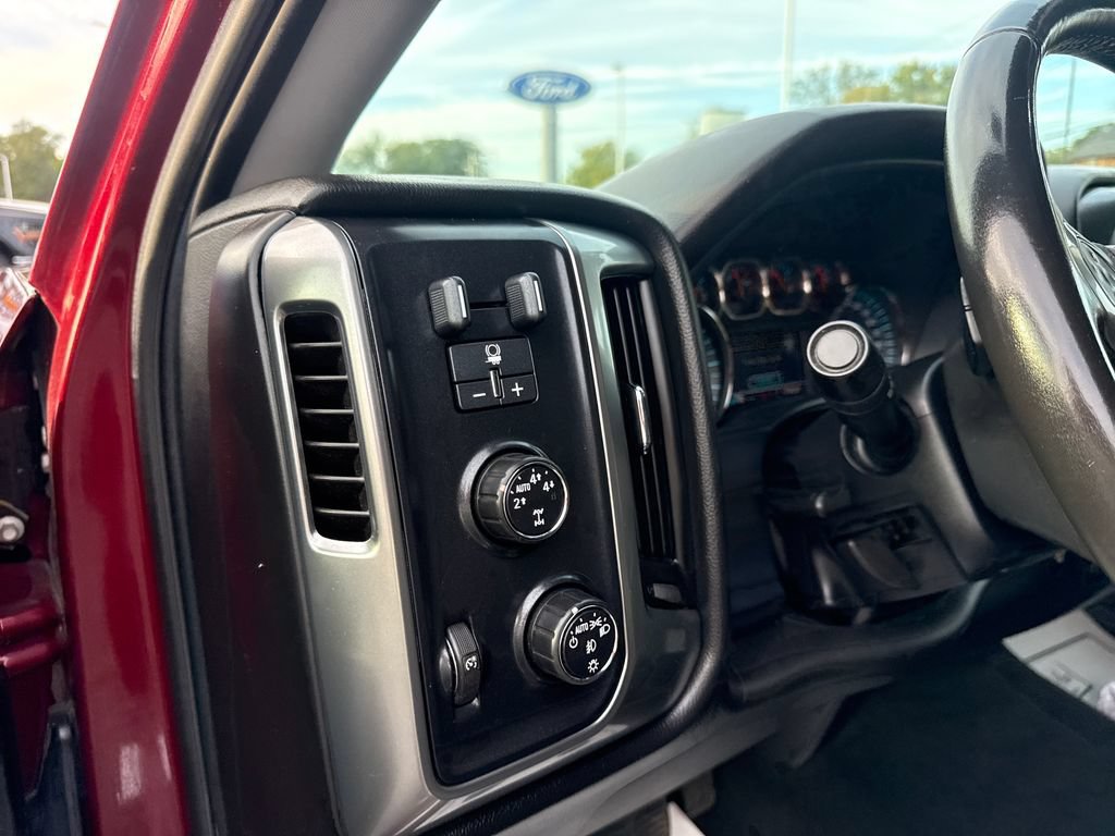 Used 2015 Chevrolet Silverado 1500 LT w/ All Star Edition AWD/4WD image 29