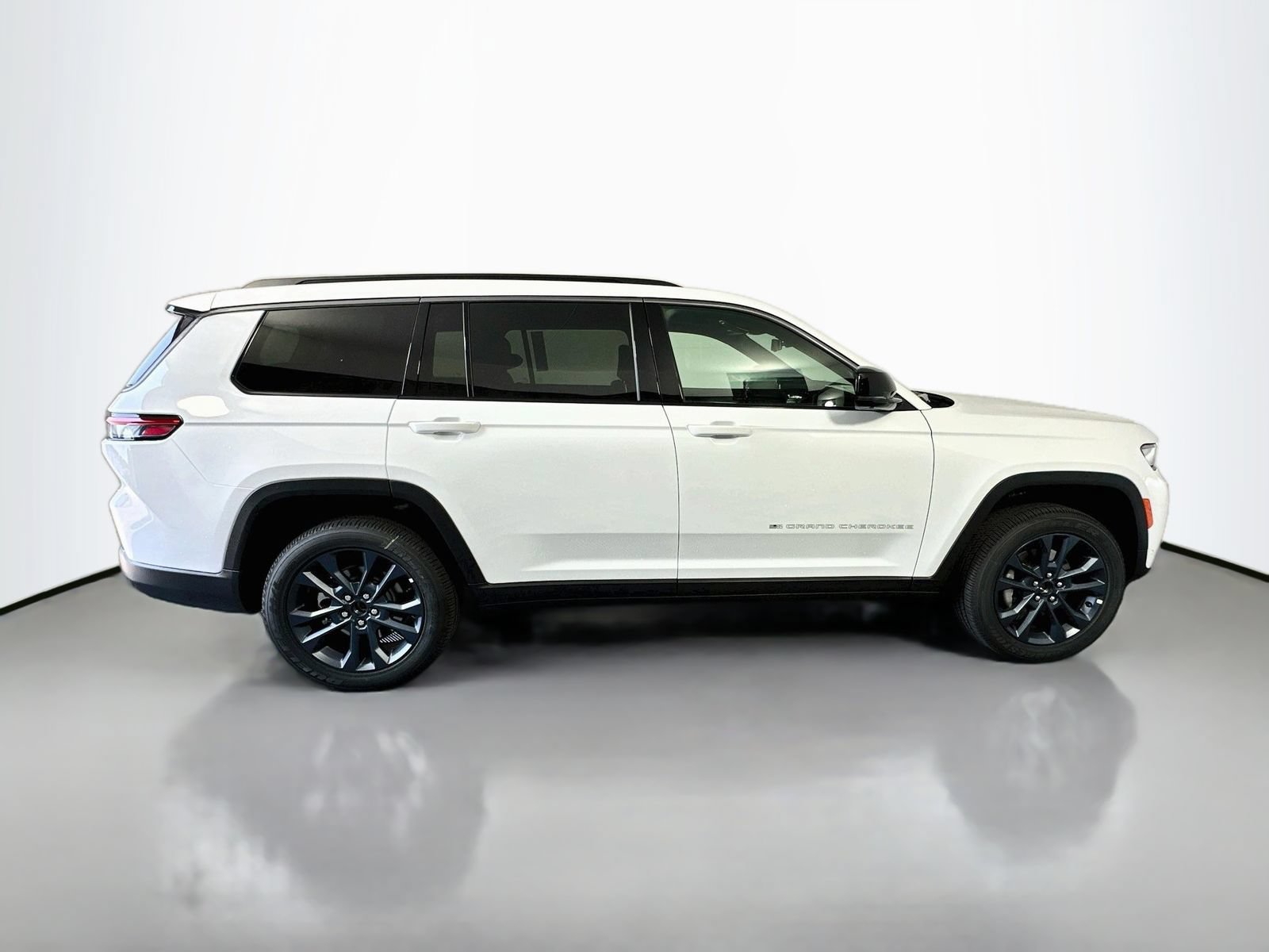 New 2026 Jeep Grand Cherokee L Limited AWD/4WD image 8