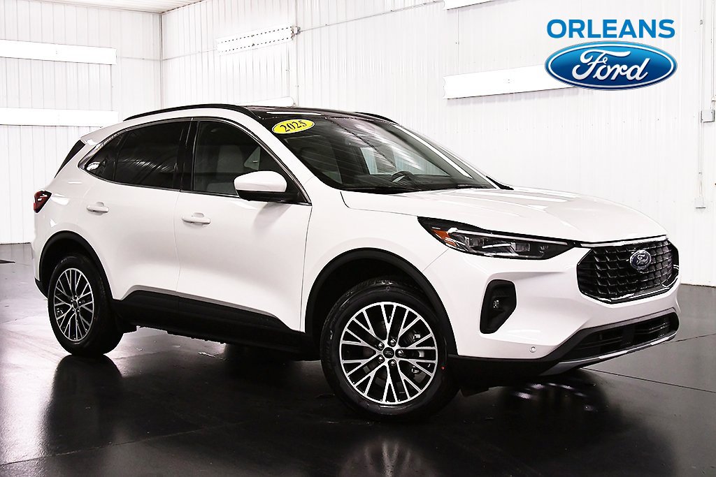 New 2025 Ford Escape SE w/ PHEV Premium Package