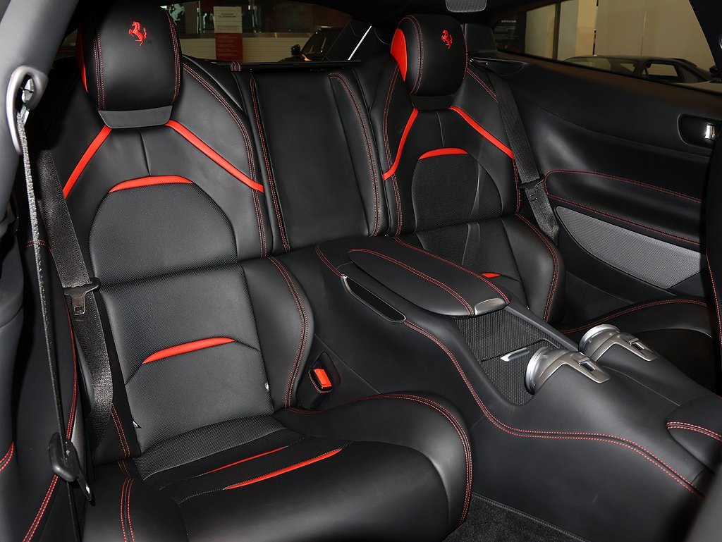 Certified 2018 Ferrari GTC4Lusso image 41