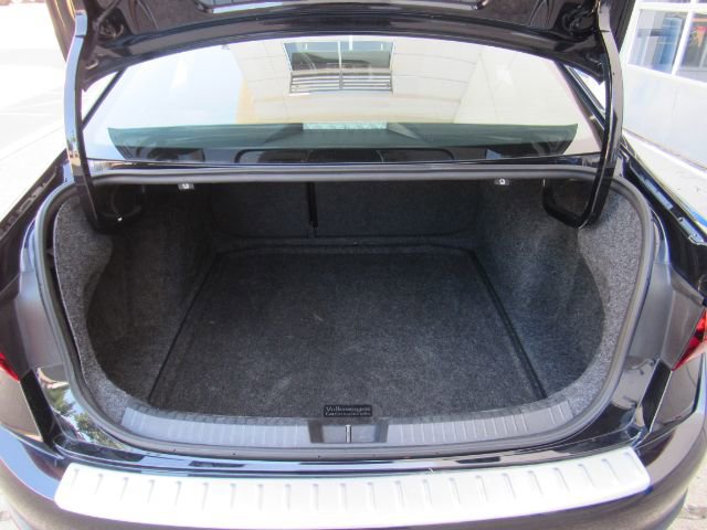 Used 2023 Volkswagen Jetta Sport image 21