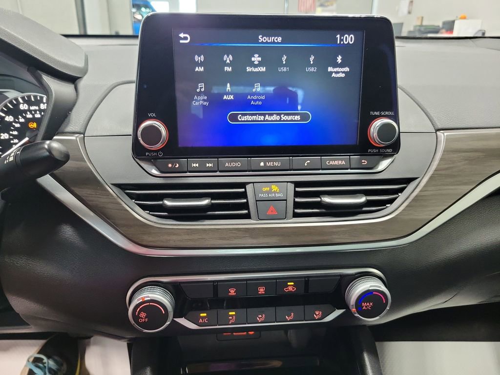 Used 2024 Nissan Altima 2.5 SV FWD image 4