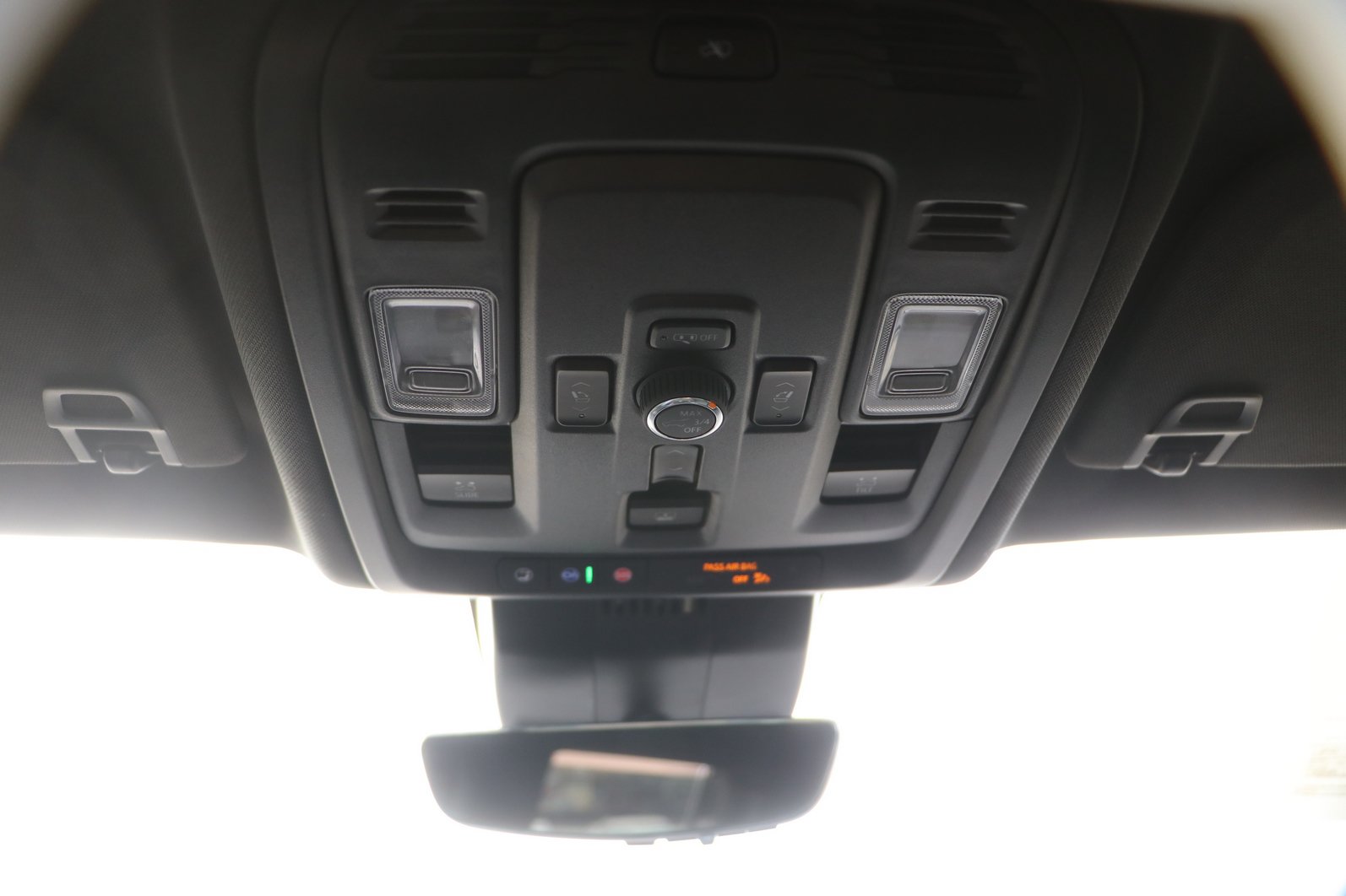 Used 2025 GMC Yukon XL AT4 w/ AT4 Premium Plus Package AWD/4WD image 26