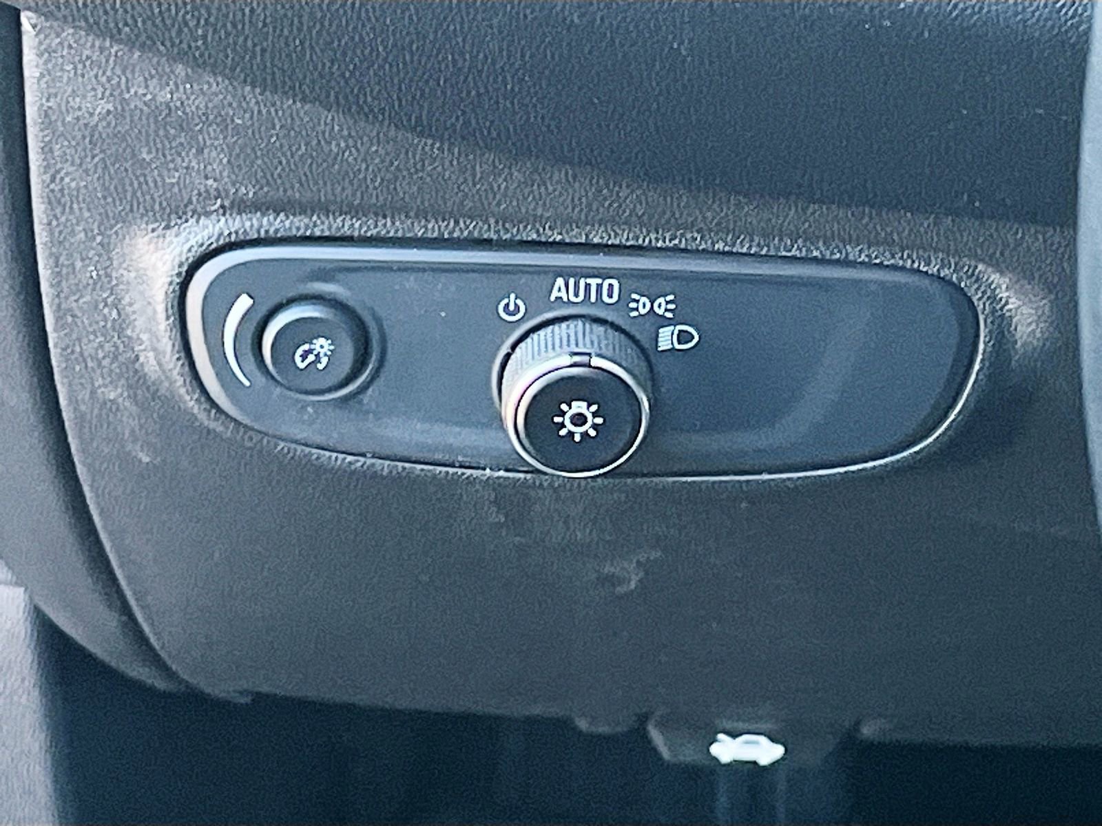 Used 2024 Chevrolet Equinox LT w/ LPO, Floor Liner Package image 10