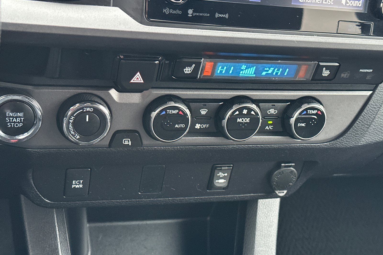 Used 2016 Toyota Tacoma TRD Sport image 20