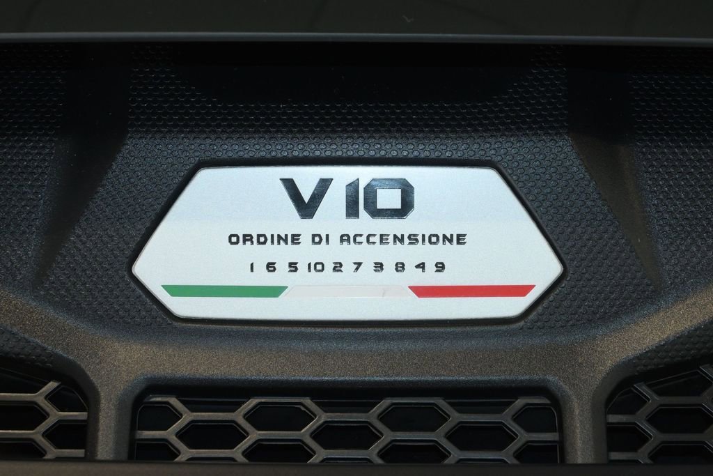 Used 2023 Lamborghini Huracan EVO RWD image 20