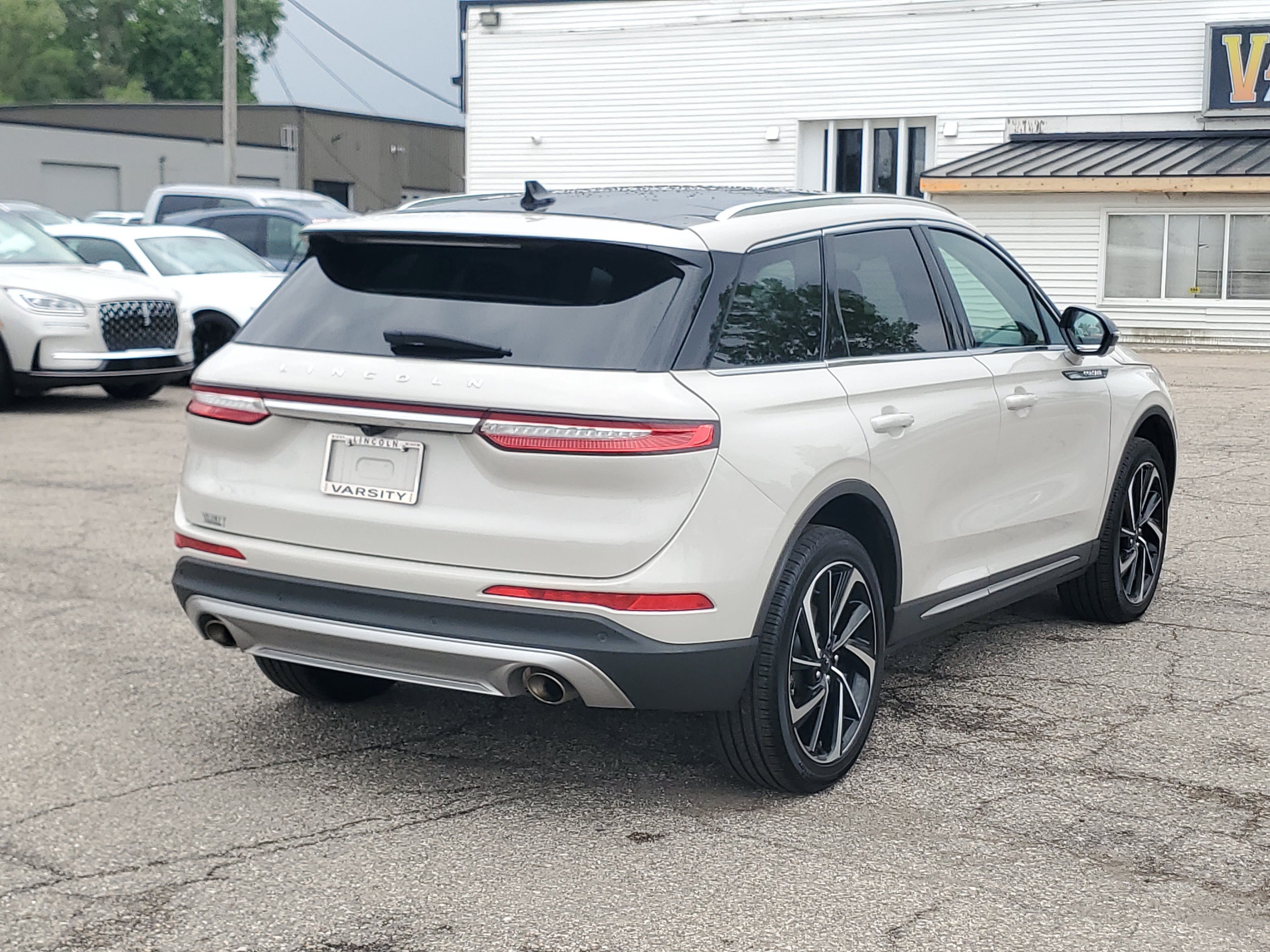 Certified 2024 Lincoln Corsair Reserve w/ Equipment Group 201A AWD/4WD image 6
