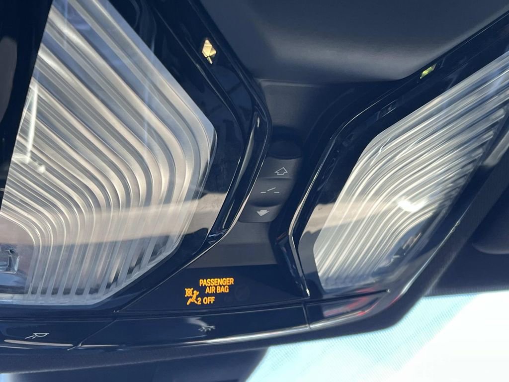 Used 2025 BMW 330i xDrive Sedan image 36