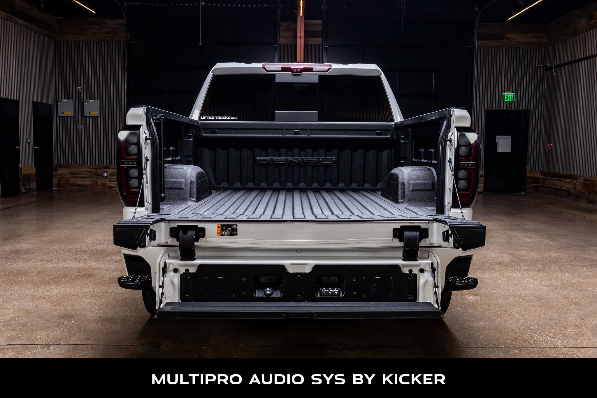 Used 2023 GMC Sierra 1500 Denali Ultimate AWD/4WD image 8