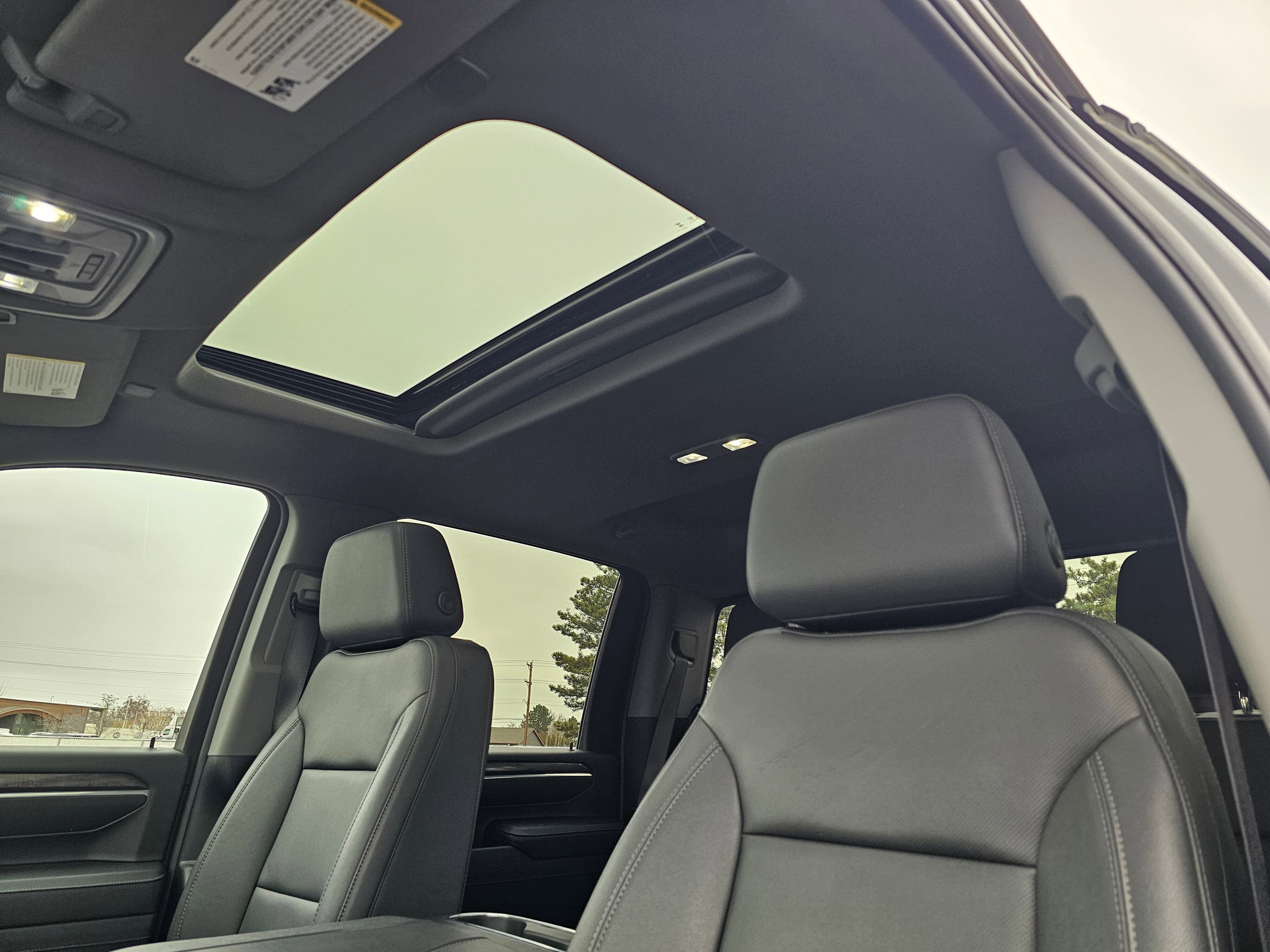 Used 2025 Chevrolet Silverado 3500 LTZ image 28