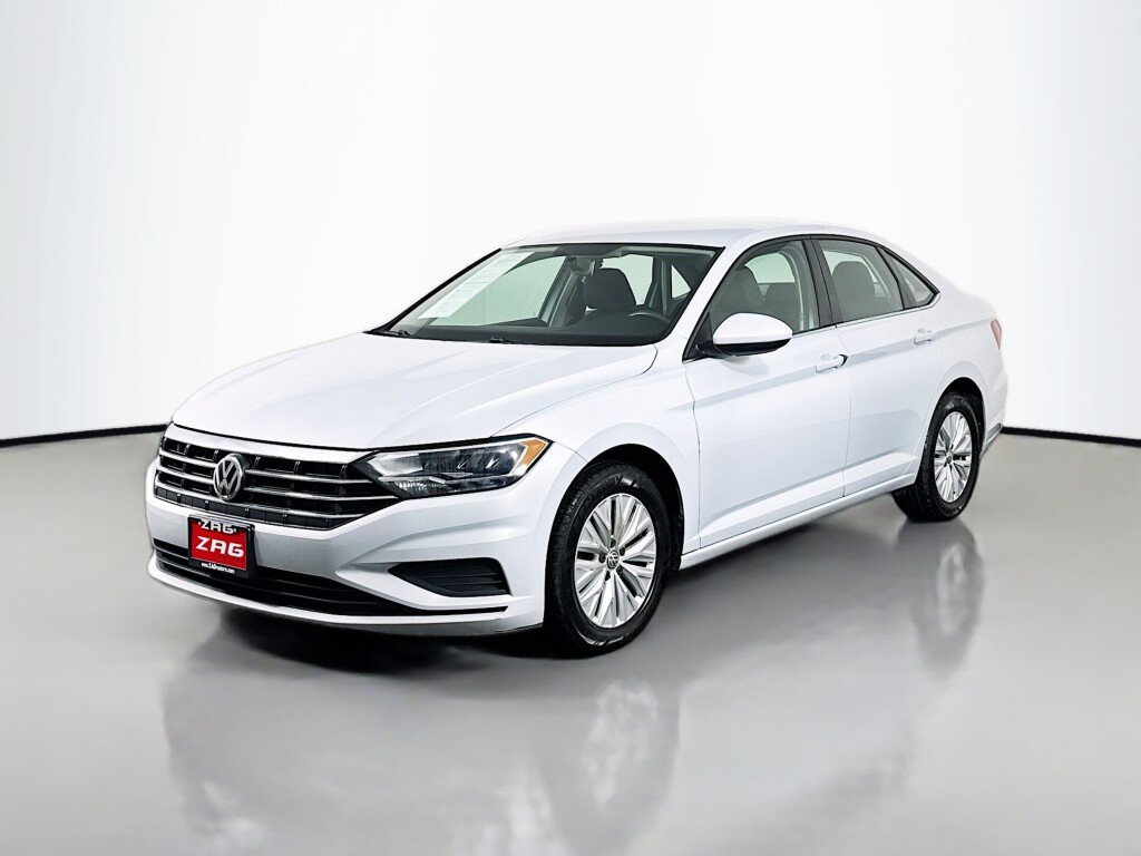 Used 2019 Volkswagen Jetta S image 1