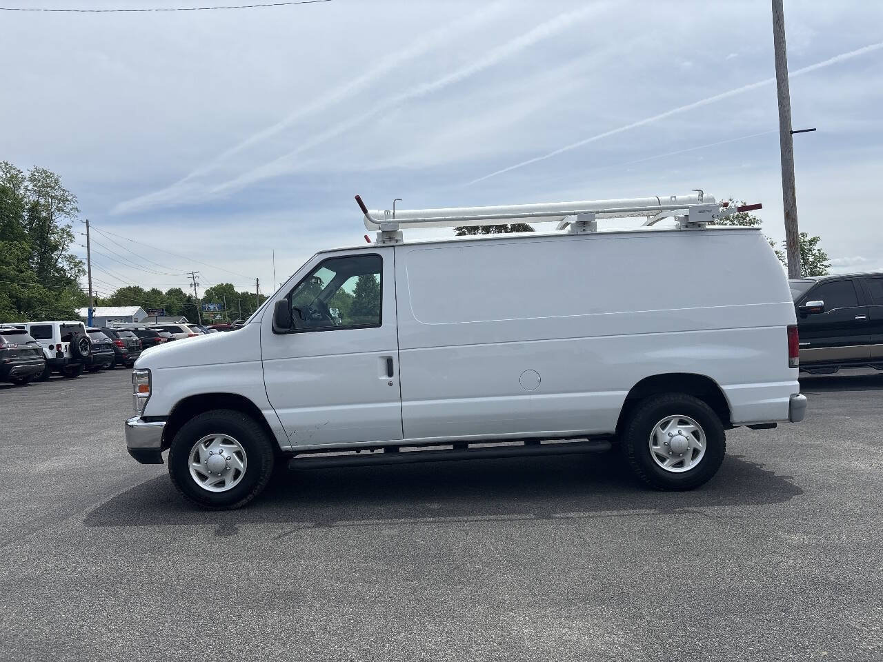 Used 2011 Ford E-250 and Econoline 250 w/ PWR Group RWD image 4