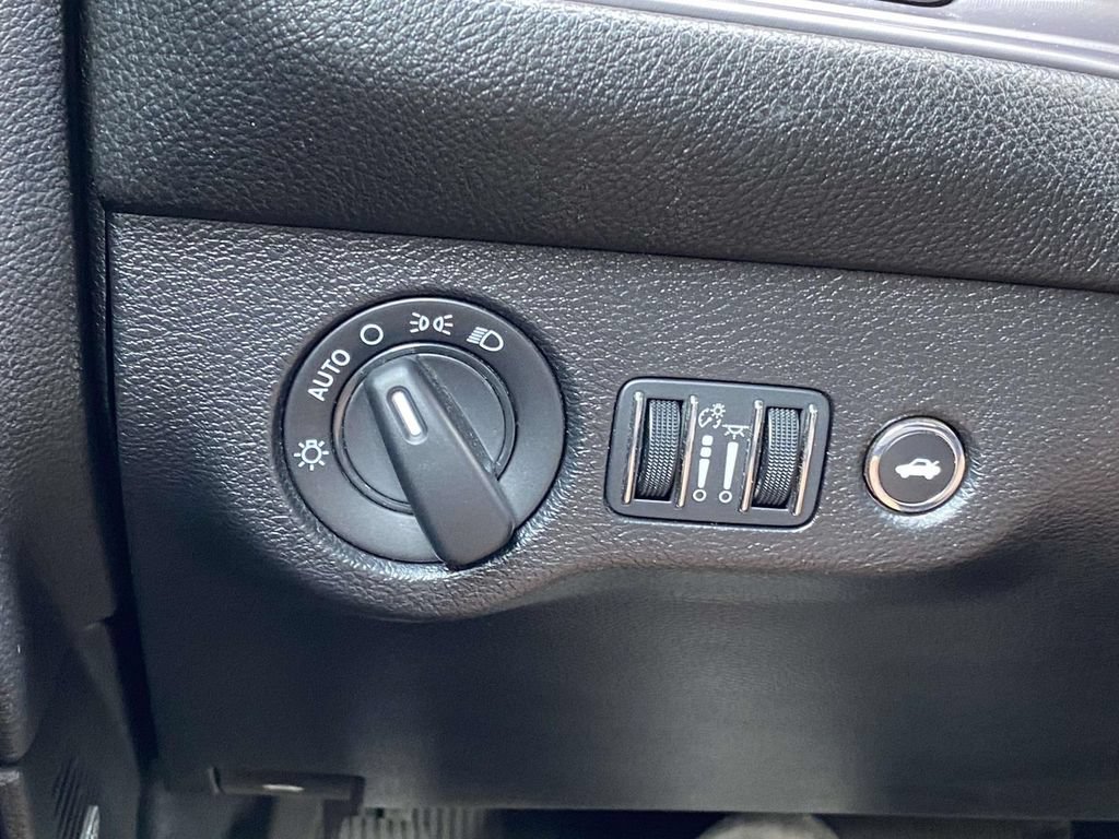Used 2023 Dodge Challenger GT AWD/4WD image 23