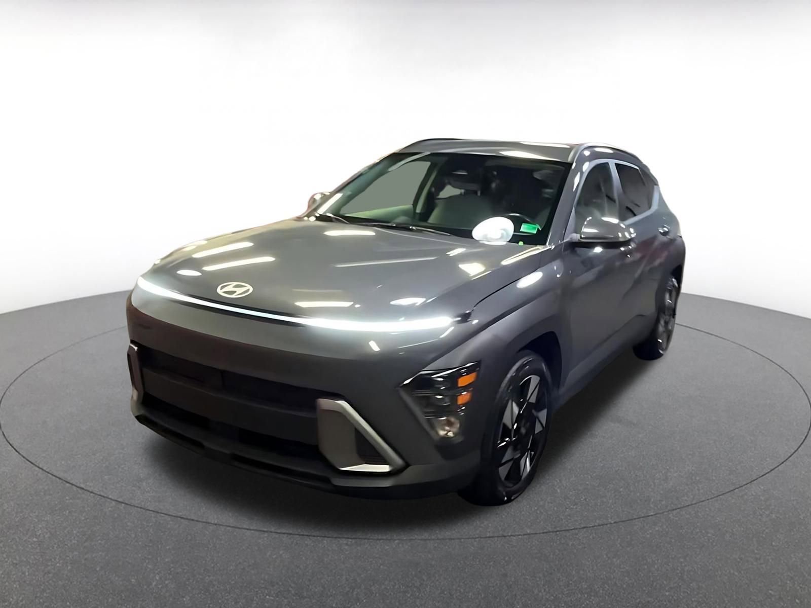 Used 2025 Hyundai Kona SEL image 7