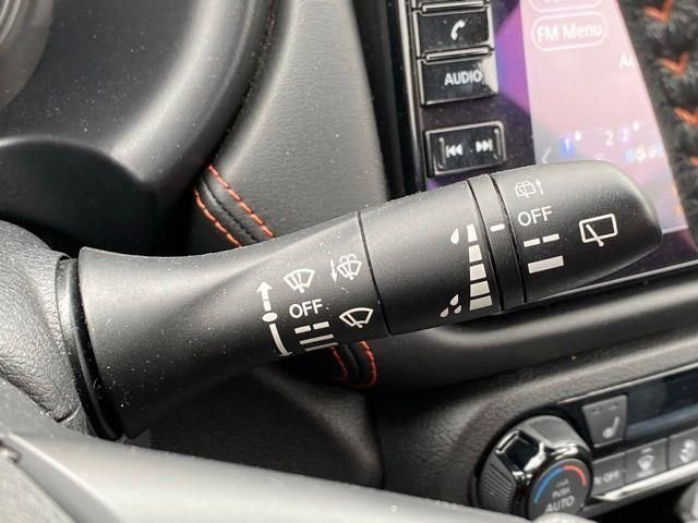 Used 2023 Nissan Kicks SR w/ SR Premium Package FWD image 38