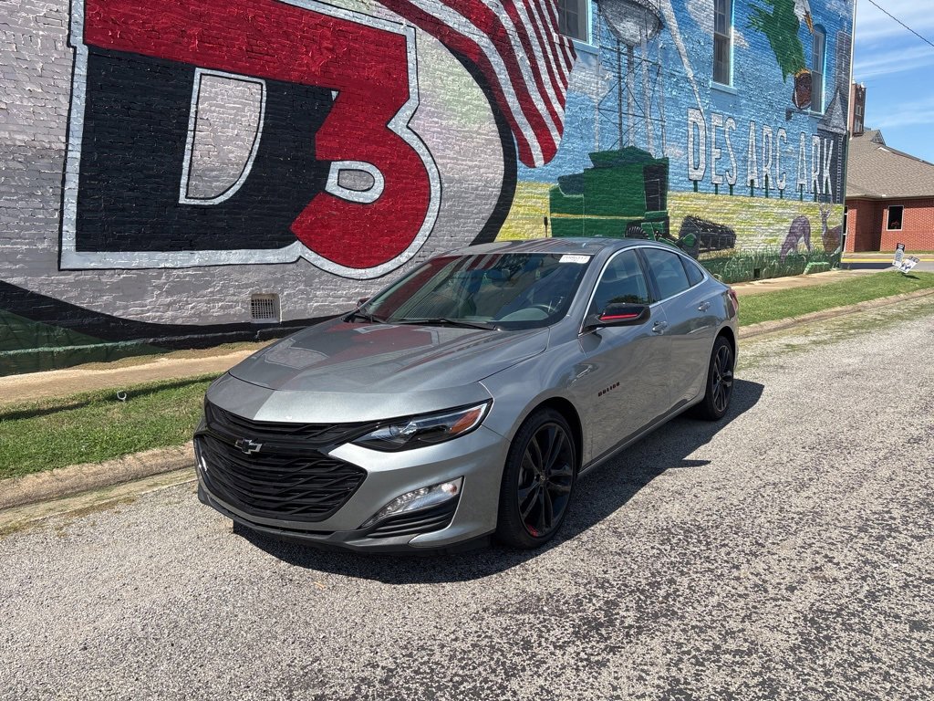 Used 2024 Chevrolet Malibu LT w/ Redline Edition image 2
