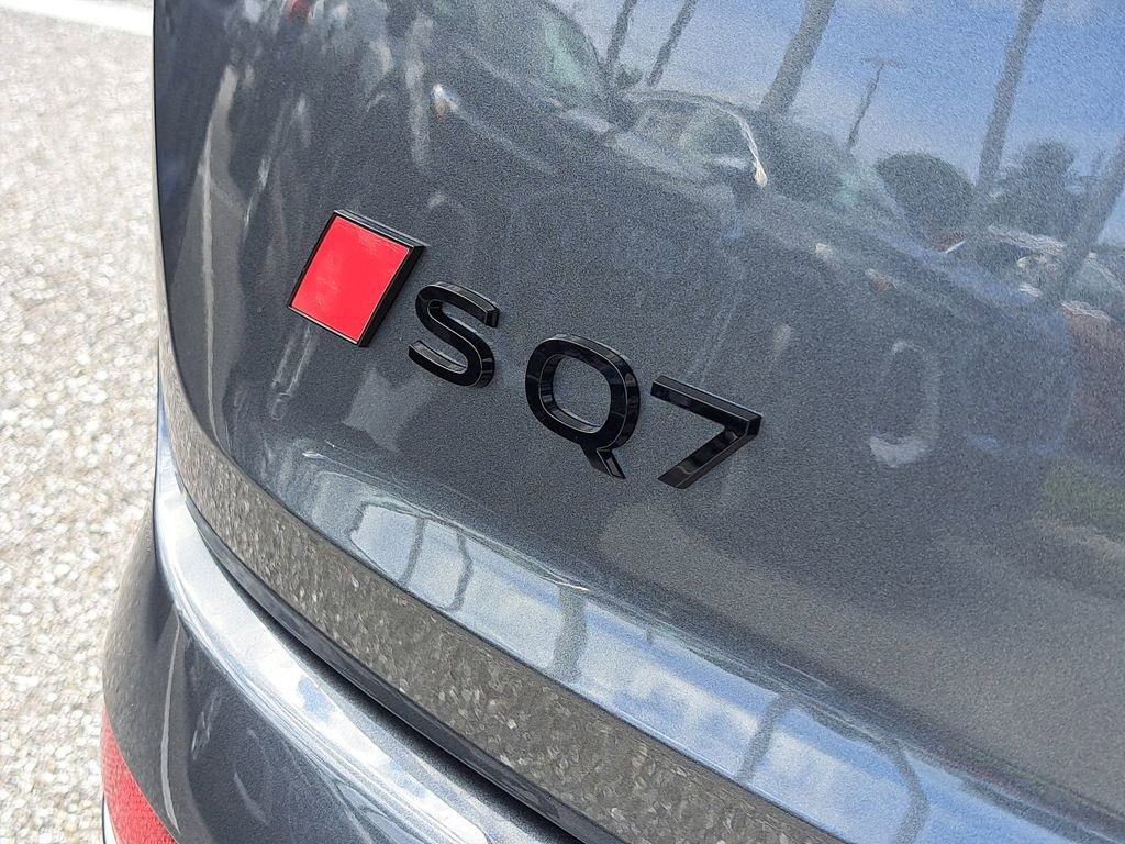 New 2026 Audi SQ7 Prestige image 5