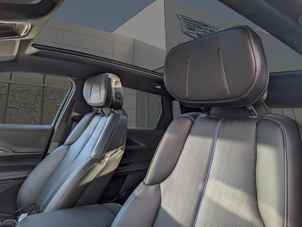 New 2026 Cadillac Lyriq Sport AWD/4WD image 11