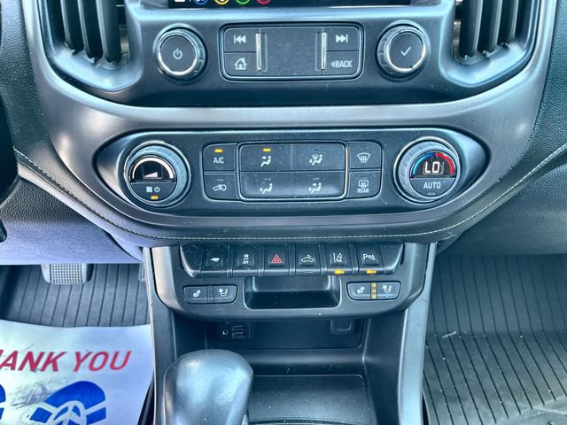 Used 2022 GMC Canyon Denali w/ Denali Black Edition Package AWD/4WD image 18