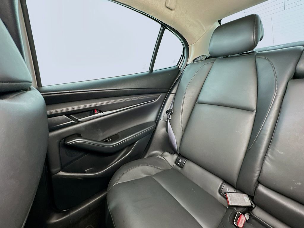 Used 2024 MAZDA MAZDA3 s FWD image 10