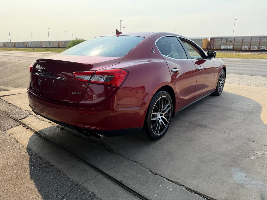 Used 2016 Maserati Ghibli RWD image 4