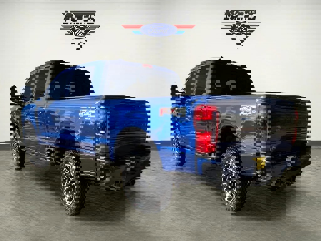 New 2026 Ford F350 Platinum w/ FX4 Off-Road Package image 10