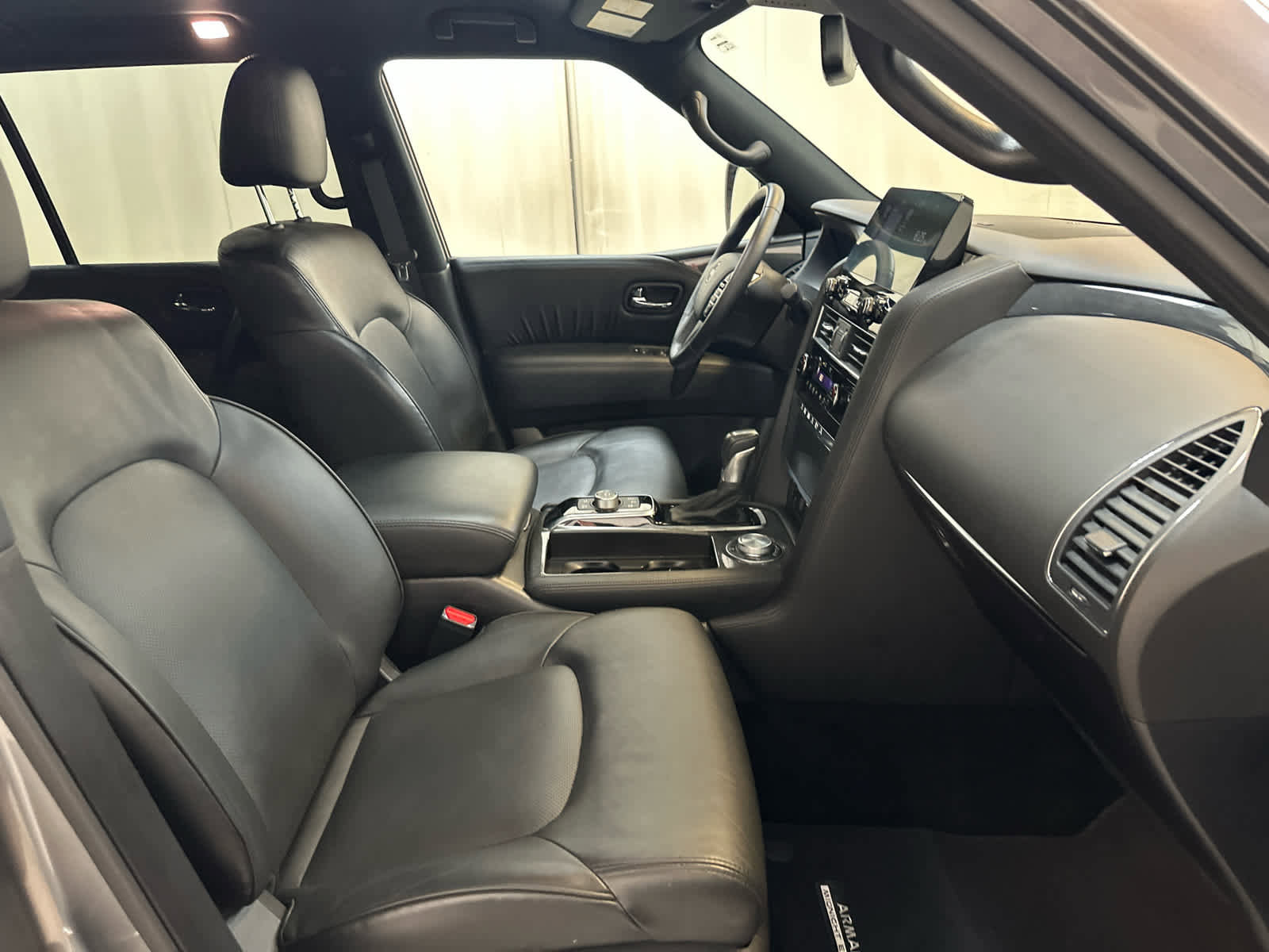 Certified 2024 Nissan Armada SL w/ Midnight Edition Package image 15