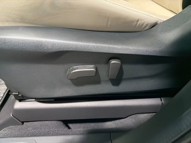 Certified 2025 Subaru Ascent Premium image 13