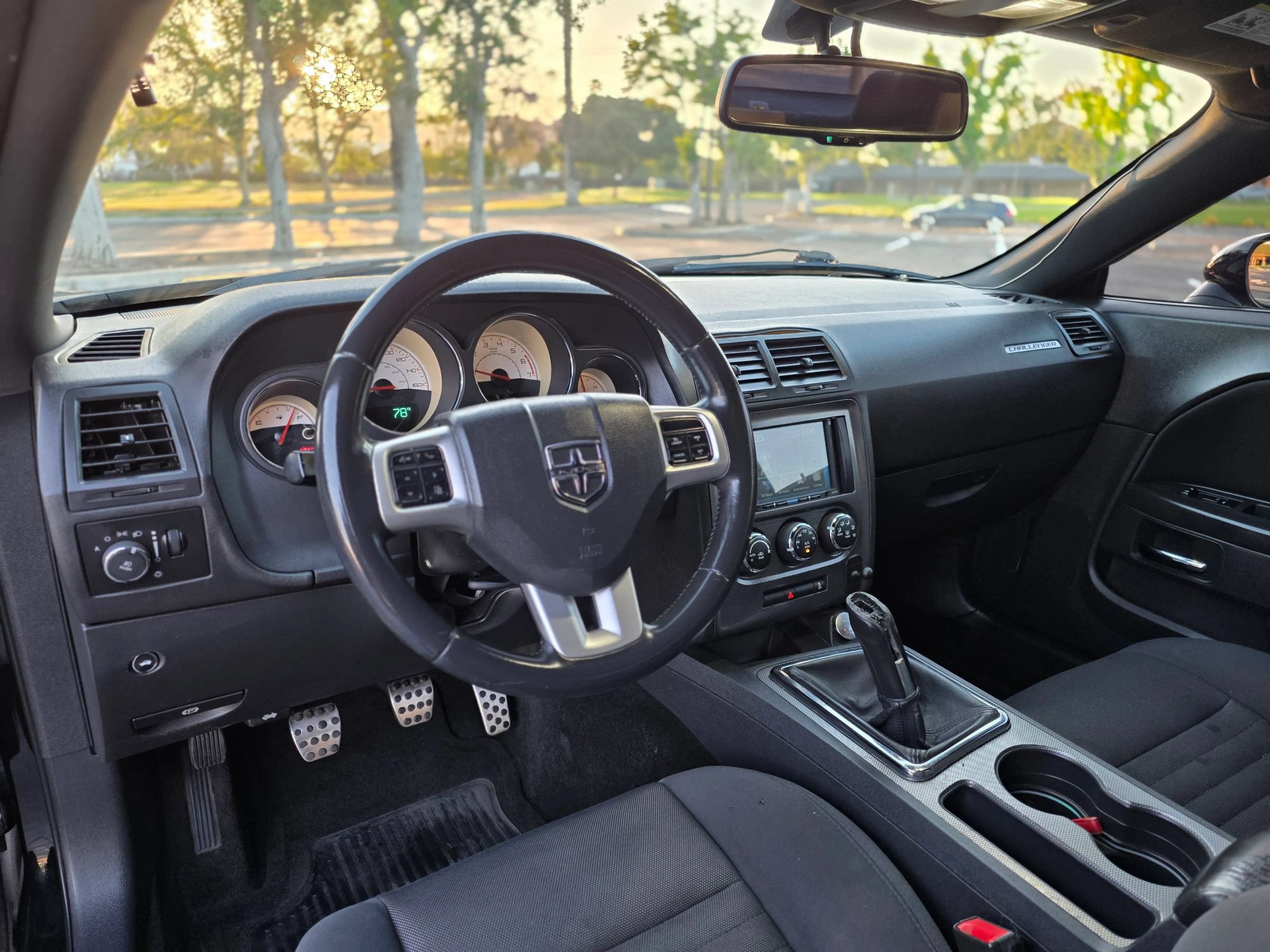Used 2014 Dodge Challenger R/T w/ Blacktop Package RWD image 15