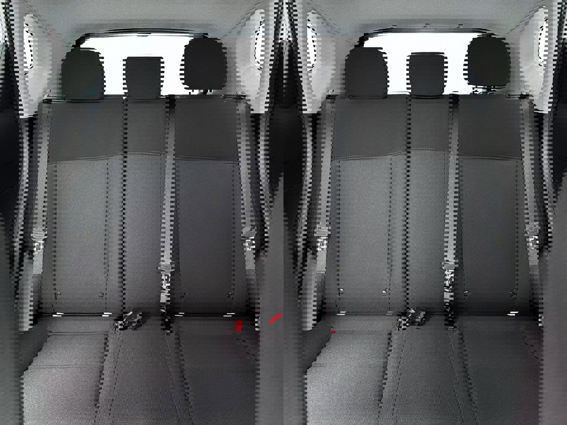 New 2026 Hyundai Kona SE image 16