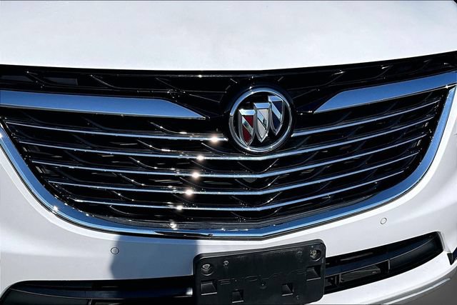 Used 2023 Buick Enclave Essence AWD/4WD image 28