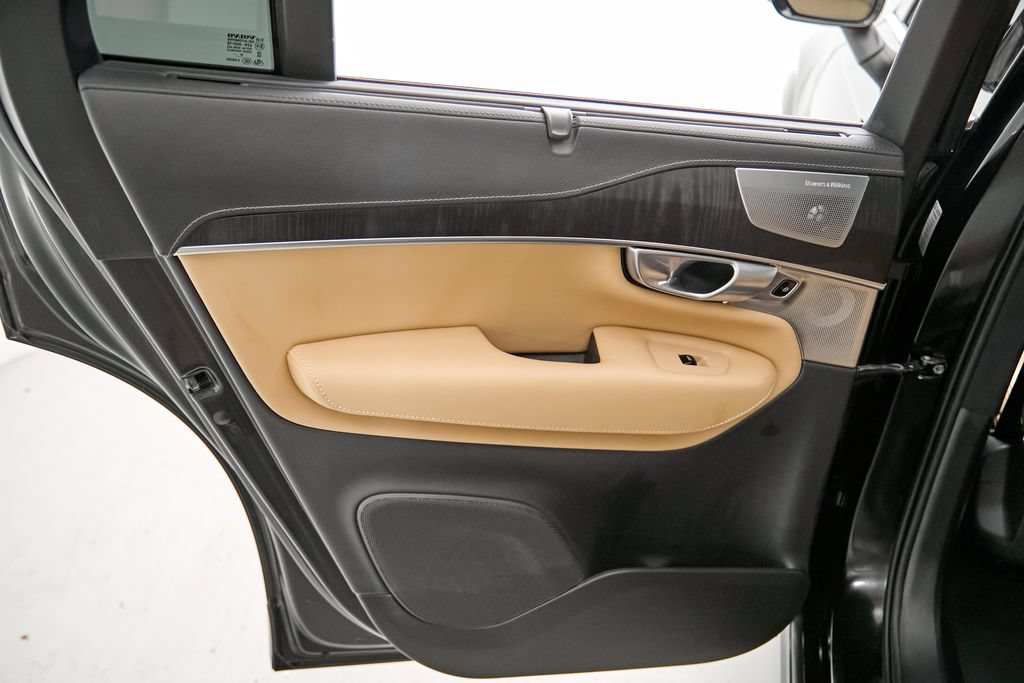 Used 2024 Volvo XC90 T8 Ultimate w/ Lounge Package AWD/4WD image 20