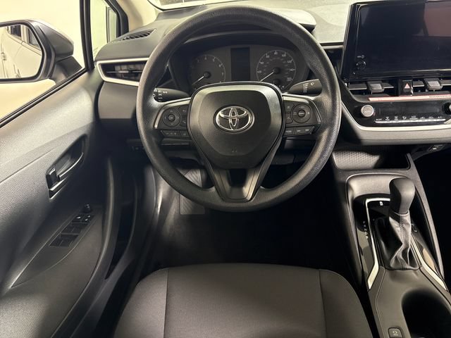 Certified 2025 Toyota Corolla LE FWD image 24