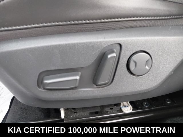 Certified 2025 Kia Niro EX Touring FWD image 22