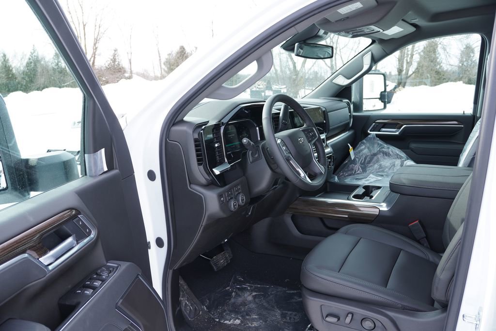New 2026 Chevrolet Silverado 3500 LT w/ Trail Boss Package image 10