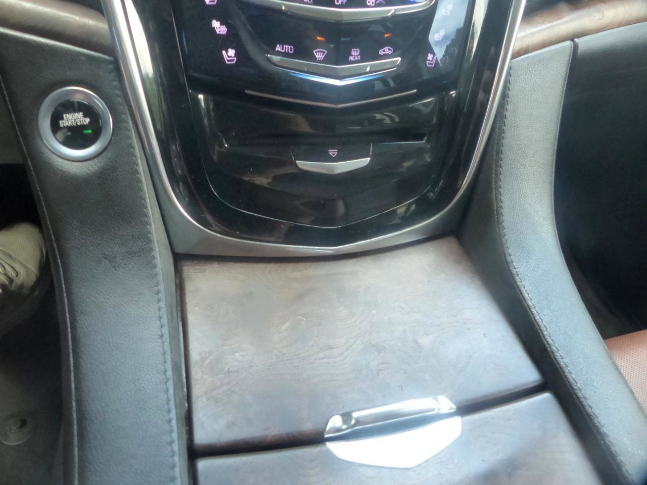 Used 2015 Cadillac Escalade ESV Premium AWD/4WD image 24